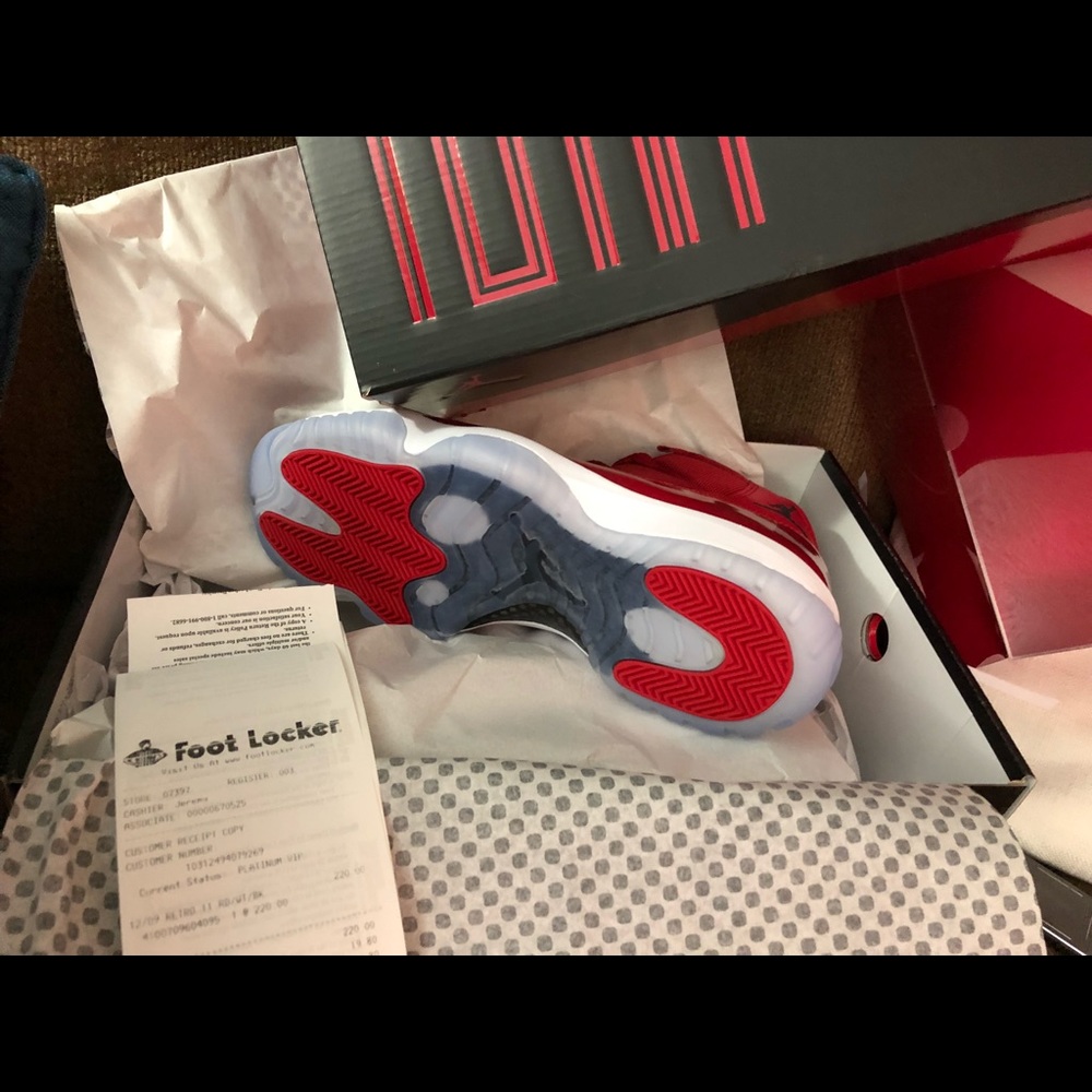 Nike Air Jordan XI retro 11 win like 96 gym red
